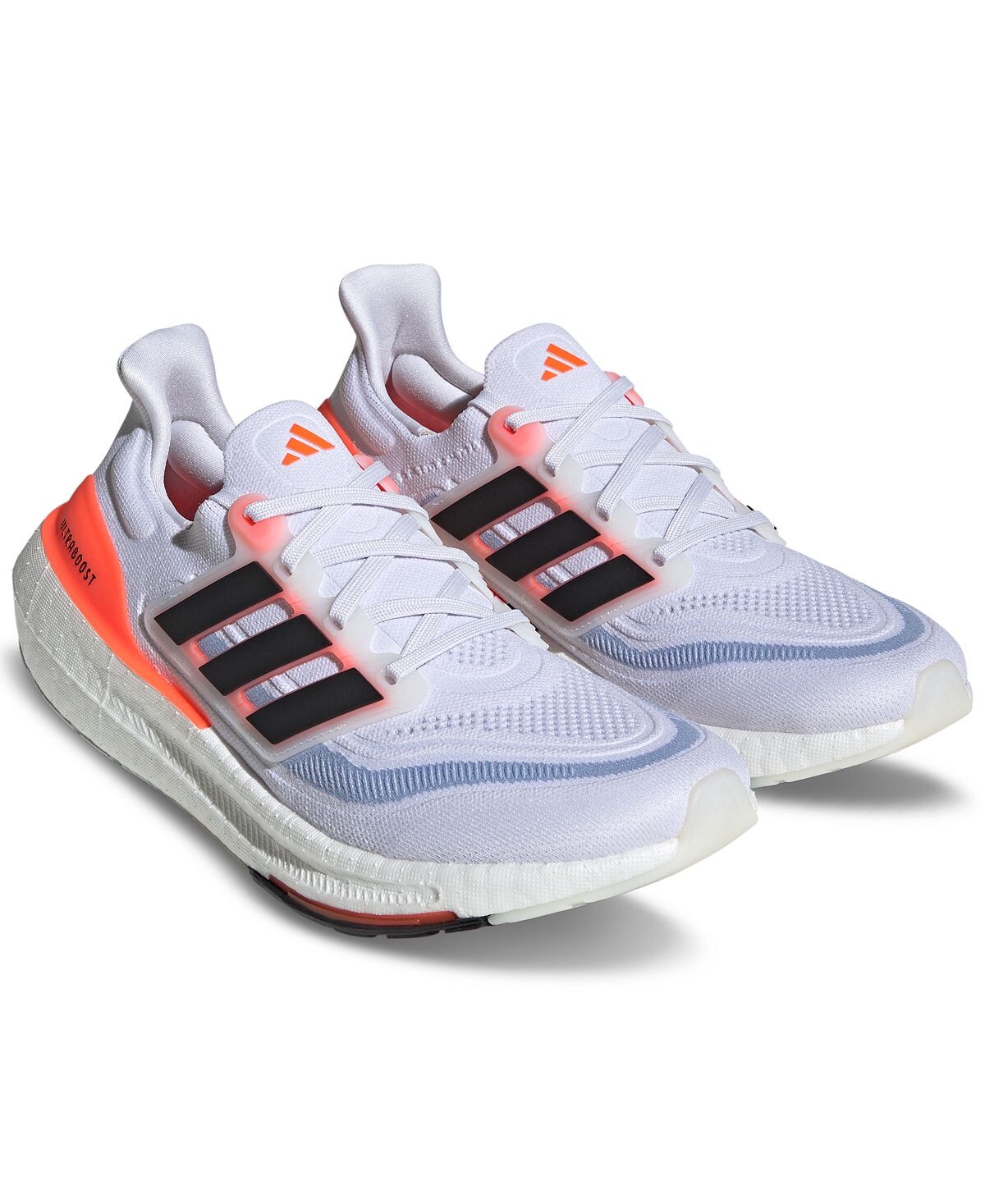 

Мужские легкие беговые кроссовки Ultraboost от Finish Line adidas