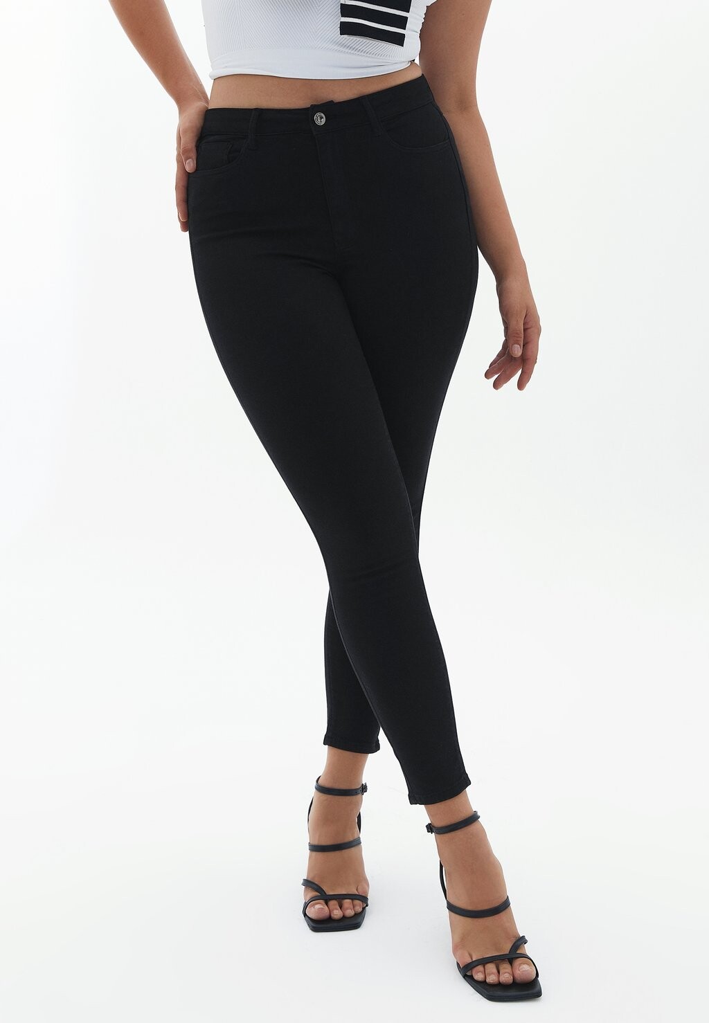 

Джинсы Skinny Fit CURVY OXXO, цвет black