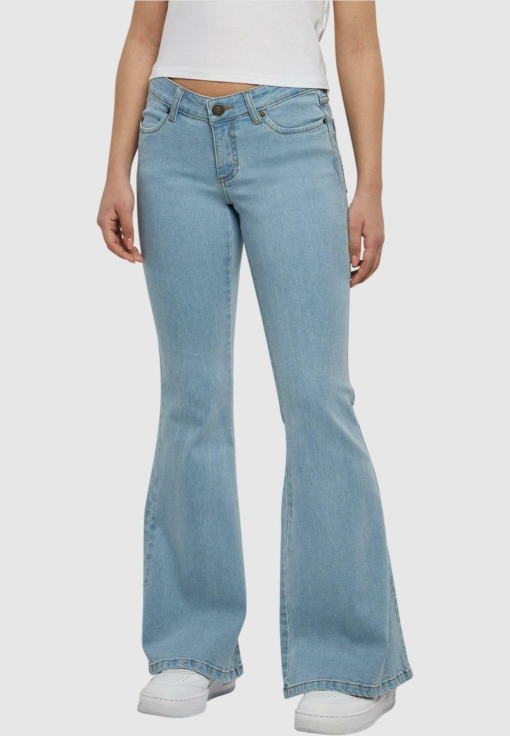 Расклешенные джинсы Urban Classics, более светлые, стираные