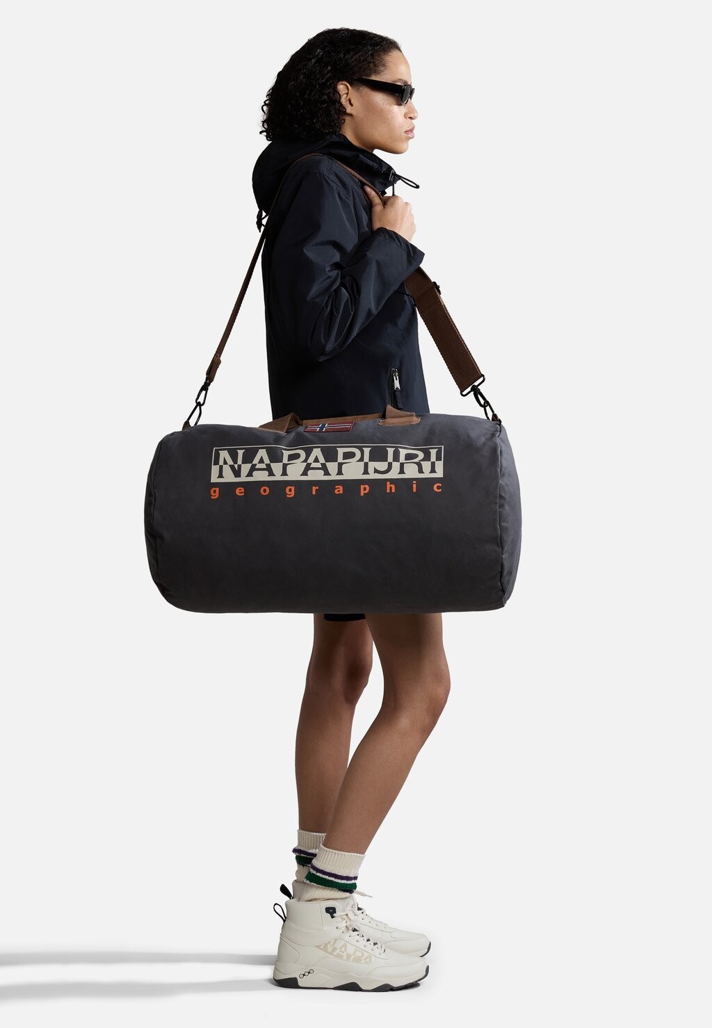 

Сумка спортивная Napapijri