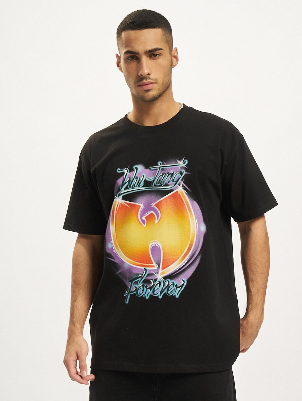 

Футболка с принтом Upscale by Mister Tee, черный