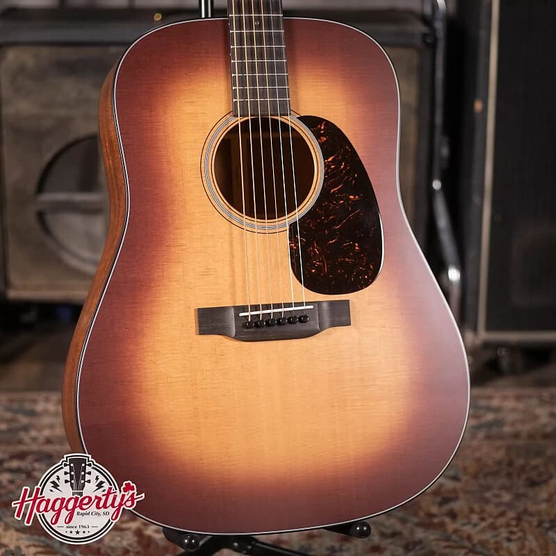 

Акустическая гитара Martin D-18 Satin Amberburst Acoustic Guitar with Hardshell Case