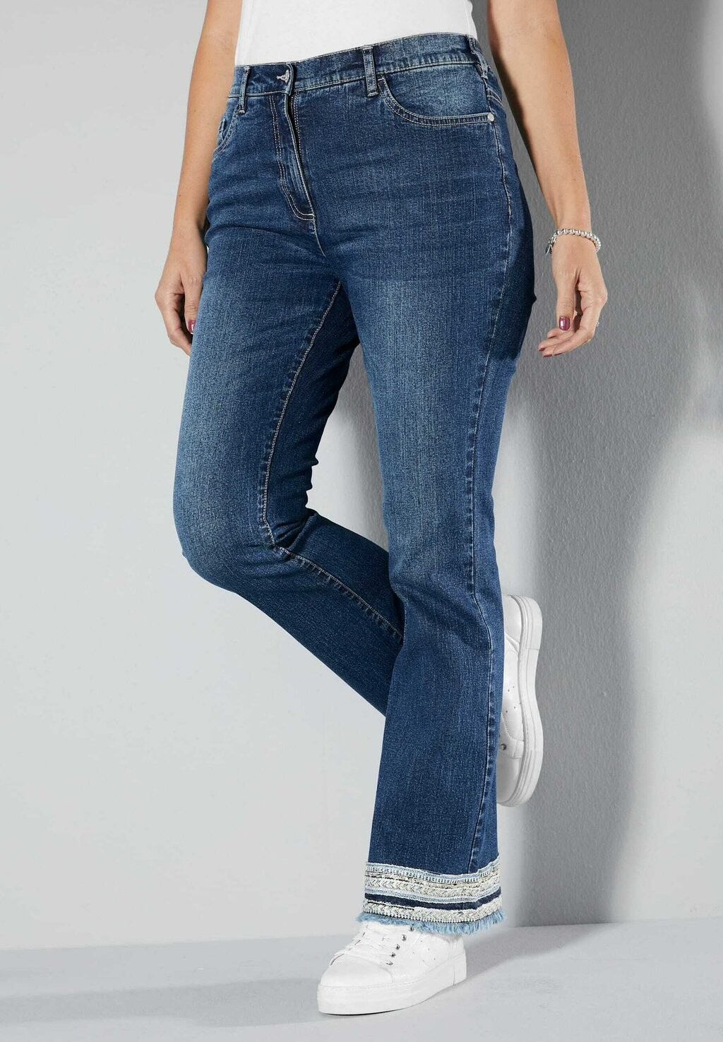 

Джинсы Bootcut MIAMODA
