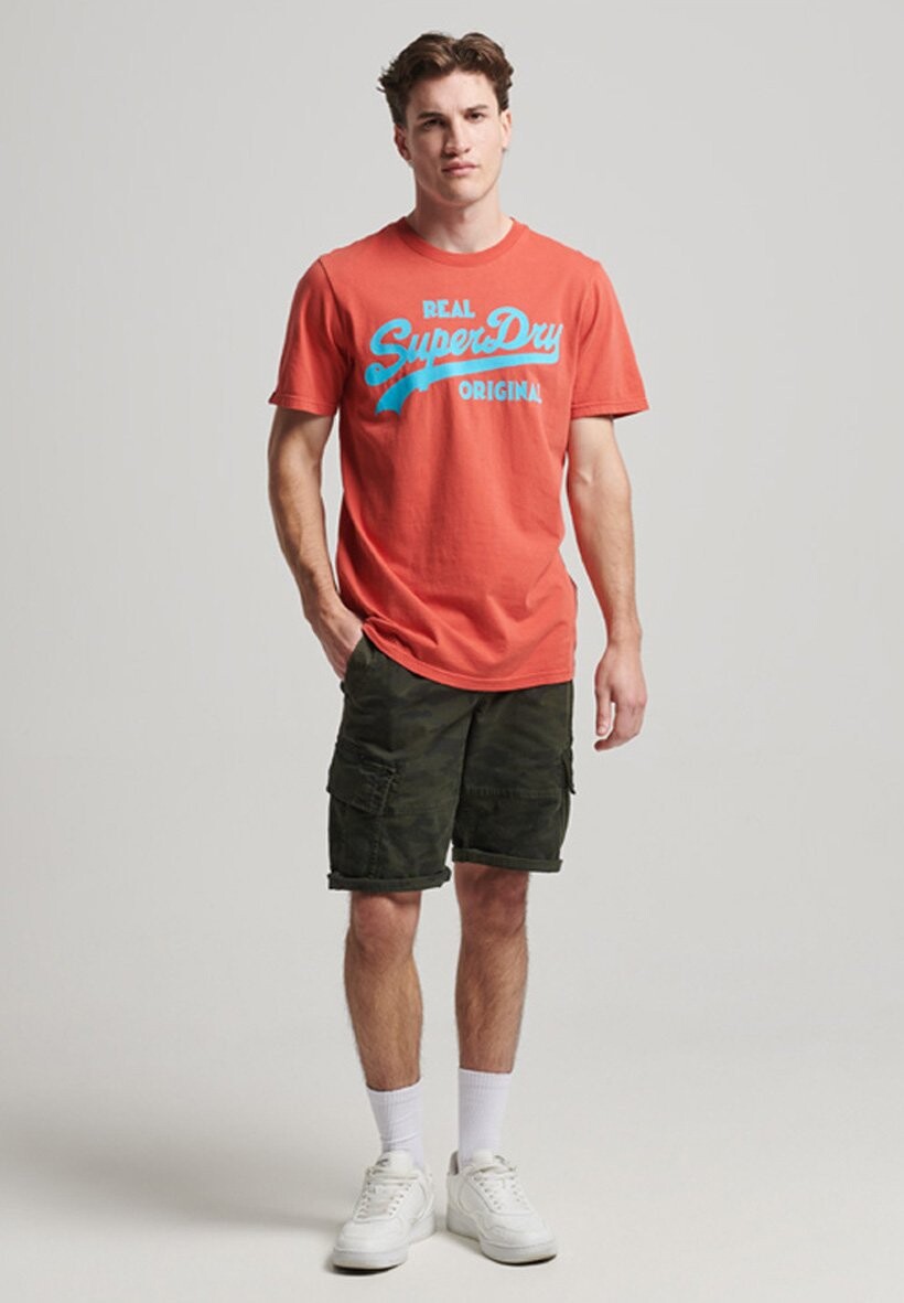 

Футболка с принтом Superdry, красный