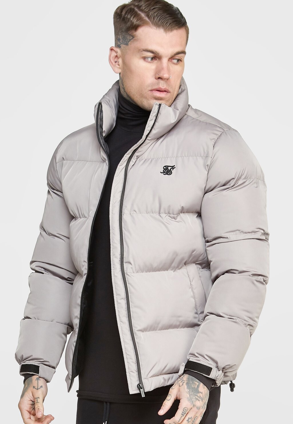 

Демисезонная куртка SIKSILK