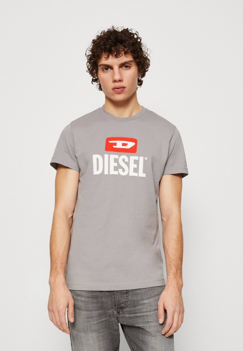 

Футболка с принтом Diesel