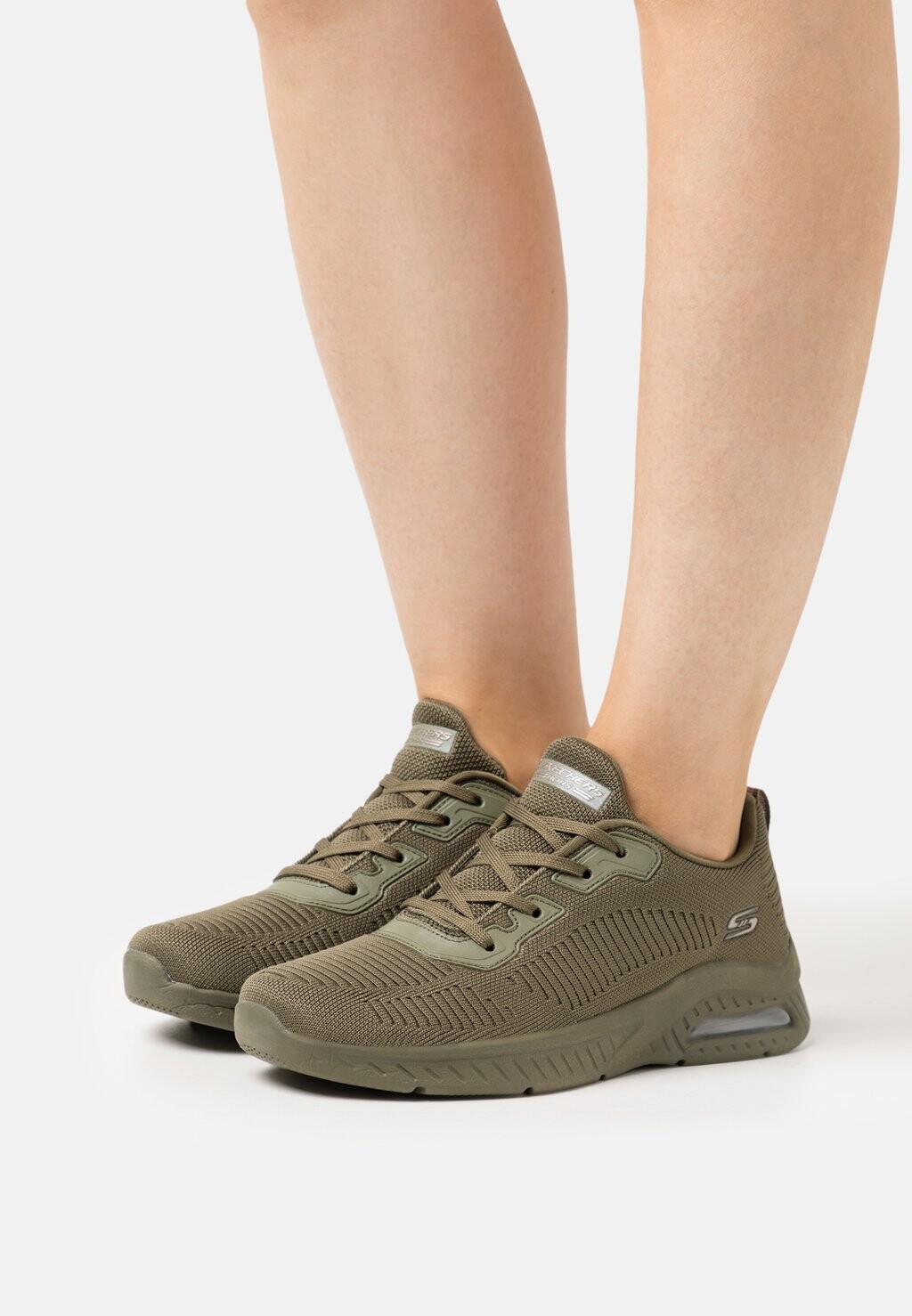 

Кроссовки Skechers