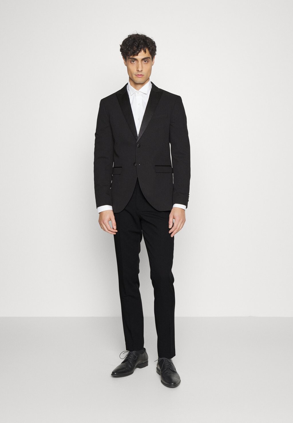

Костюм JPRFRANCO TUX SUIT SET Jack & Jones, черный