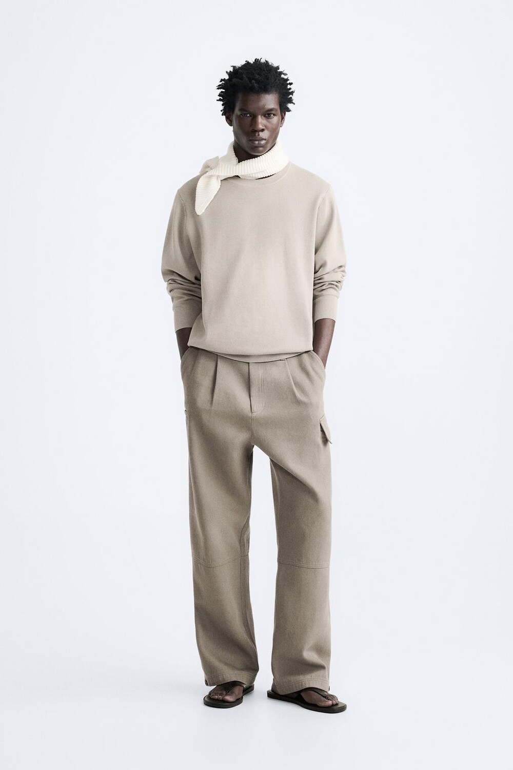 

Свитер с мерцеризованной отделкой ZARA, бежевый
