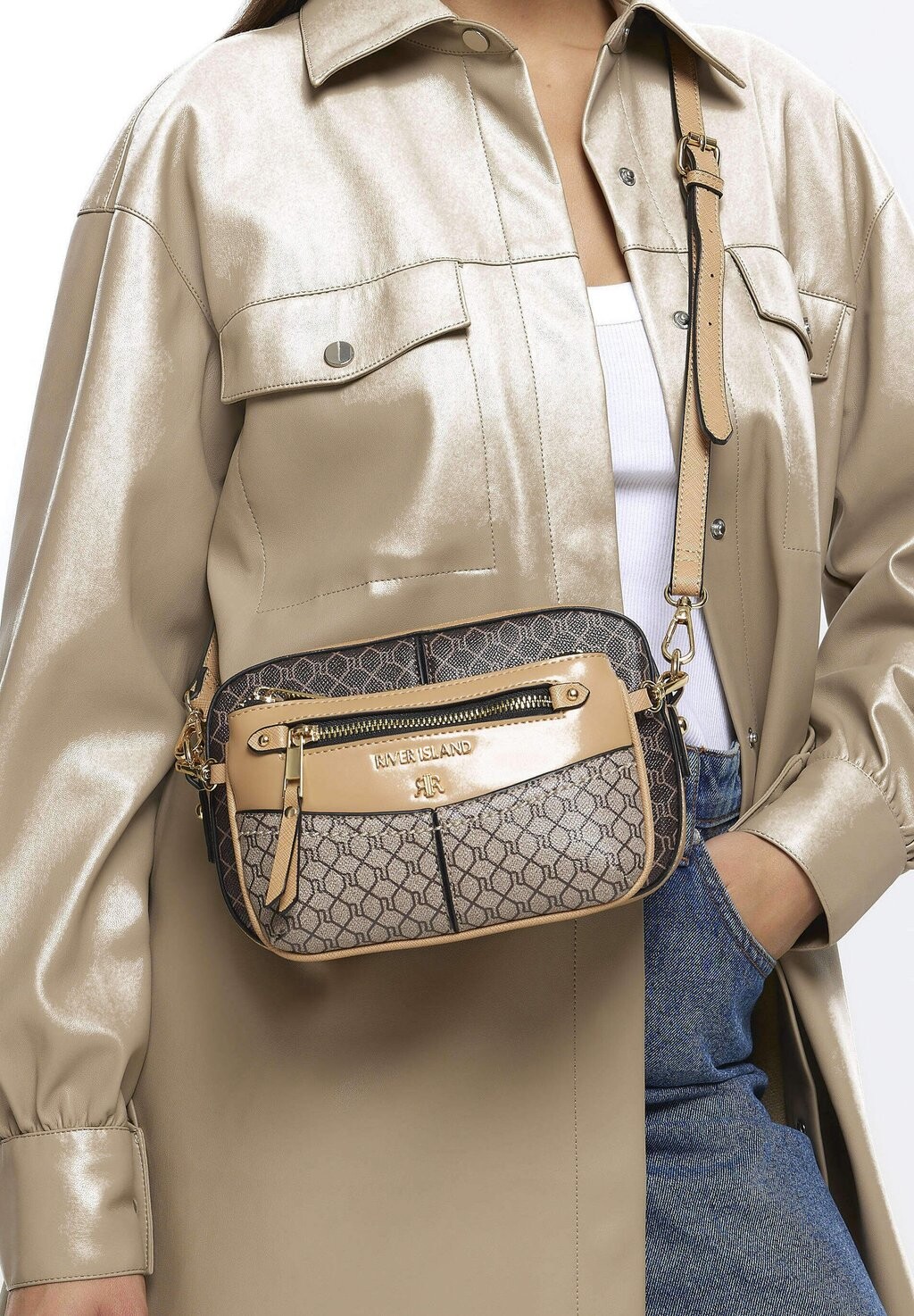 

Сумка через плечо River Island, коричневая