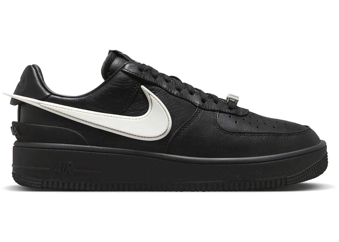 

Кроссовки Nike Air Force 1 Low SP AMBUSH, черный