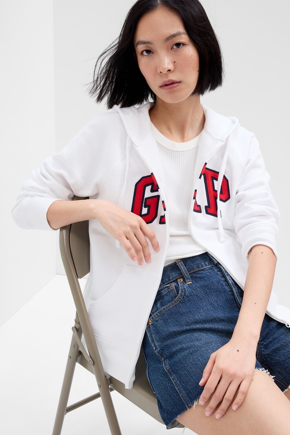 

Толстовка на молнии с логотипом Gap, белый