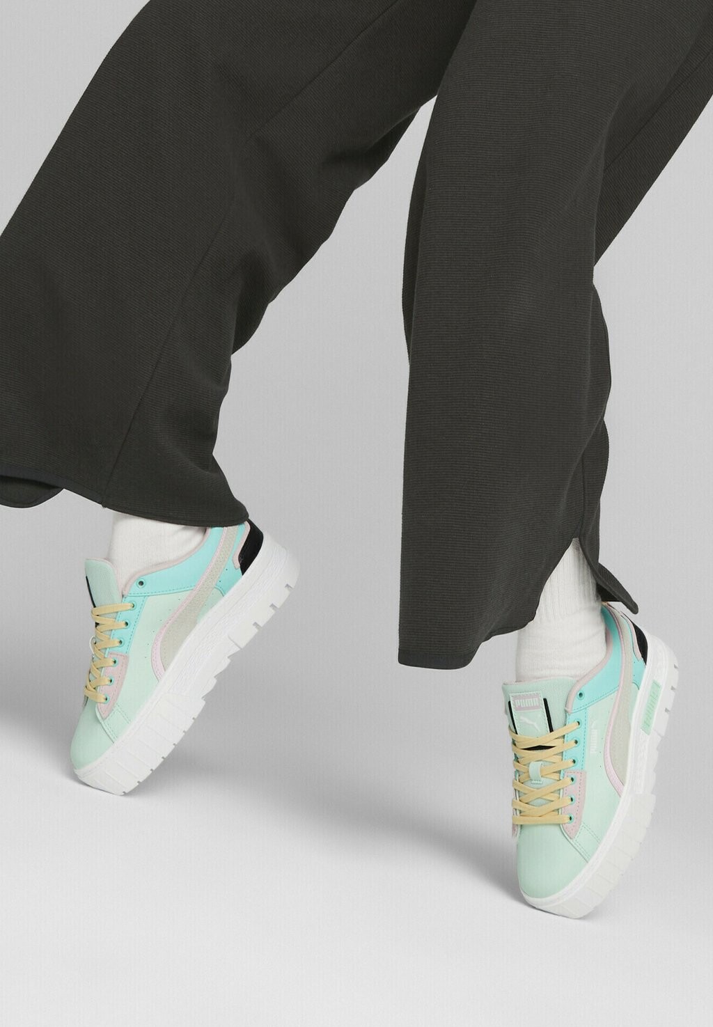 

Кроссовки Puma