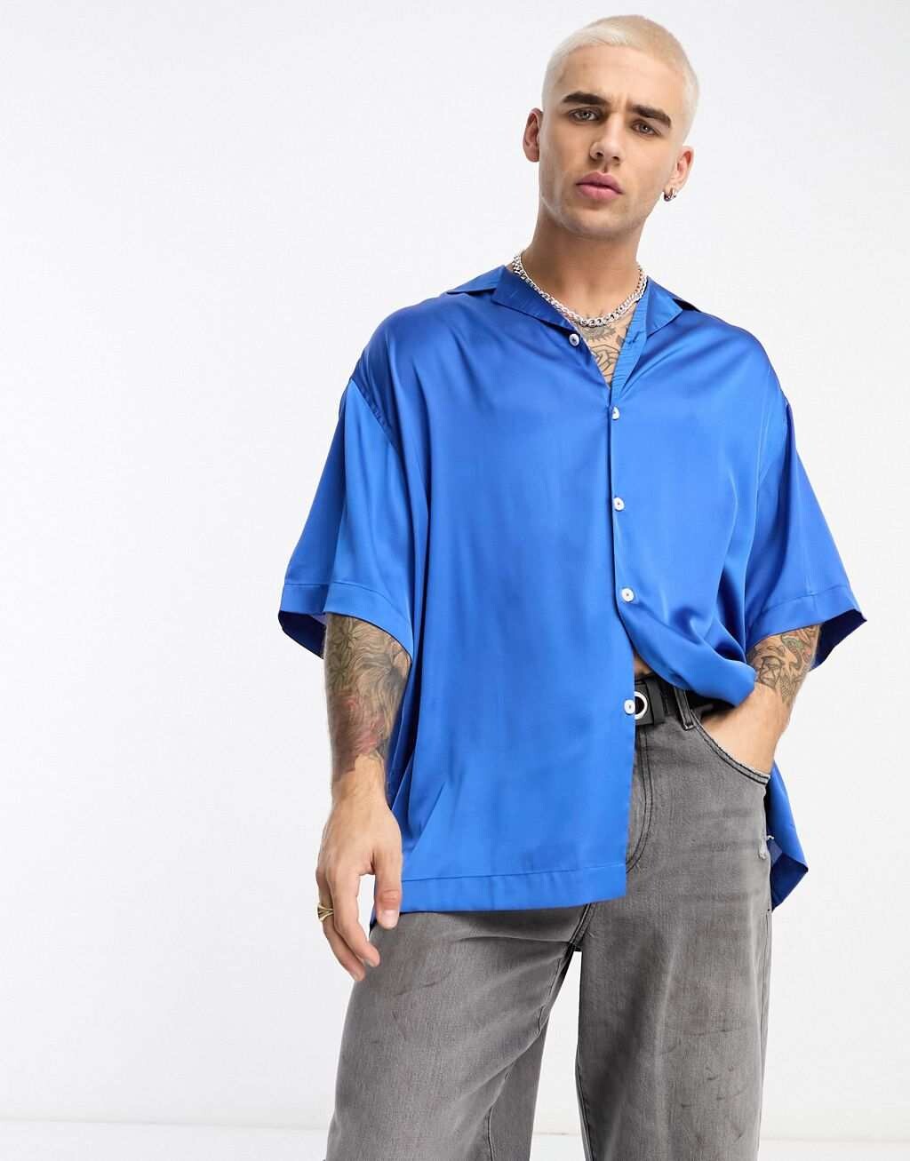 

Длинная атласная рубашка оверсайз темно-синего цвета ASOS DESIGN