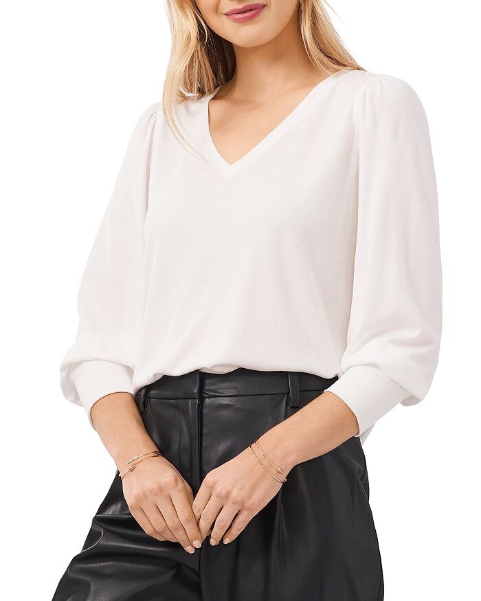 

Топ с V-образным вырезом VINCE CAMUTO
