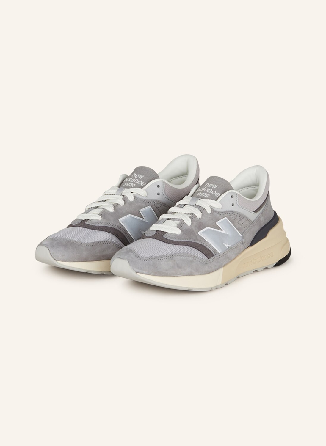 

Кроссовки new balance 997R, серый