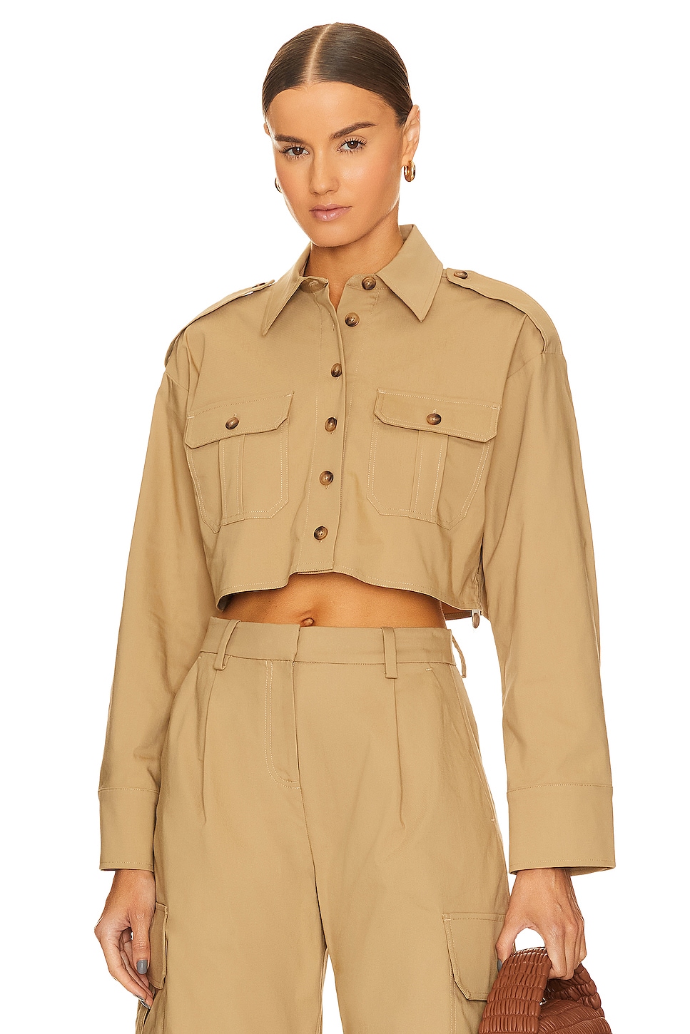 

Рубашка L'Academie x Marianna Selia Cropped Cargo, цвет Camel Brown