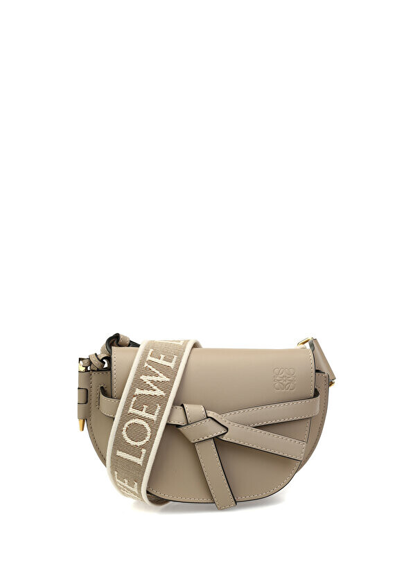

Женская кожаная сумка gate dual sand Loewe