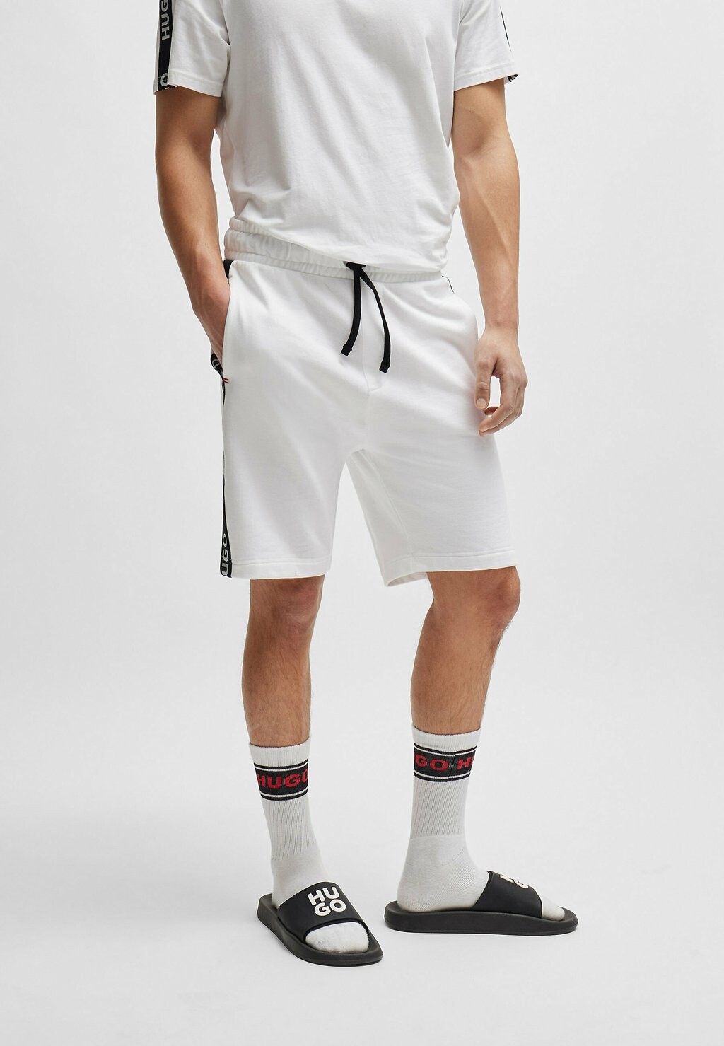 

Шорты Tracksuit bottoms HUGO, белый