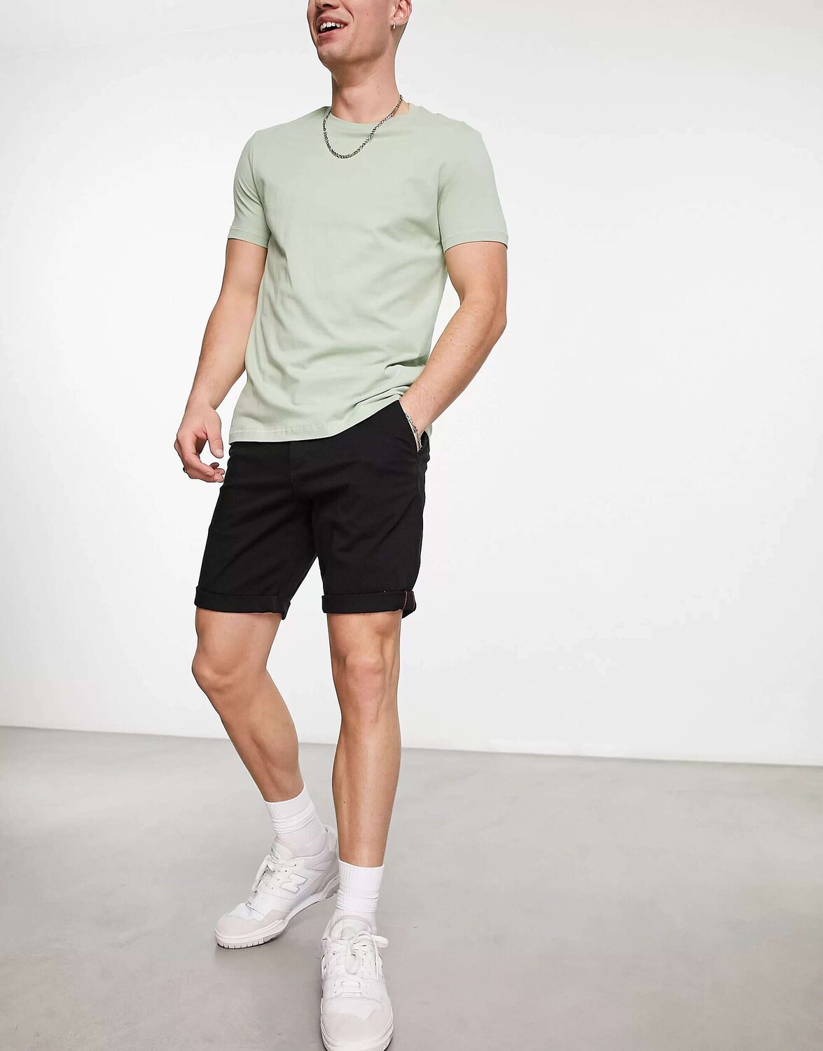 

Черные узкие шорты-чиносы Jack & Jones Intelligence