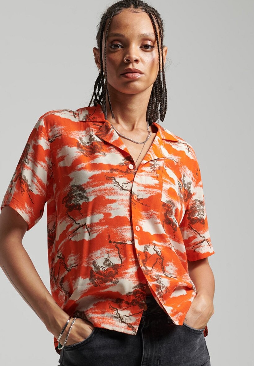 

Блузка на пуговицах Superdry