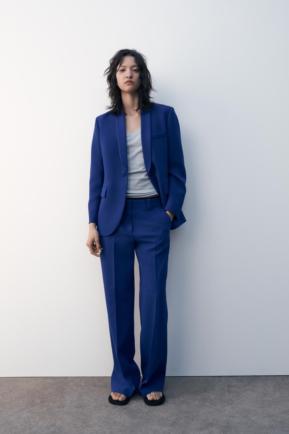 

Приглаженный пиджак с воротником в стиле смокинга ZARA, голубоватый