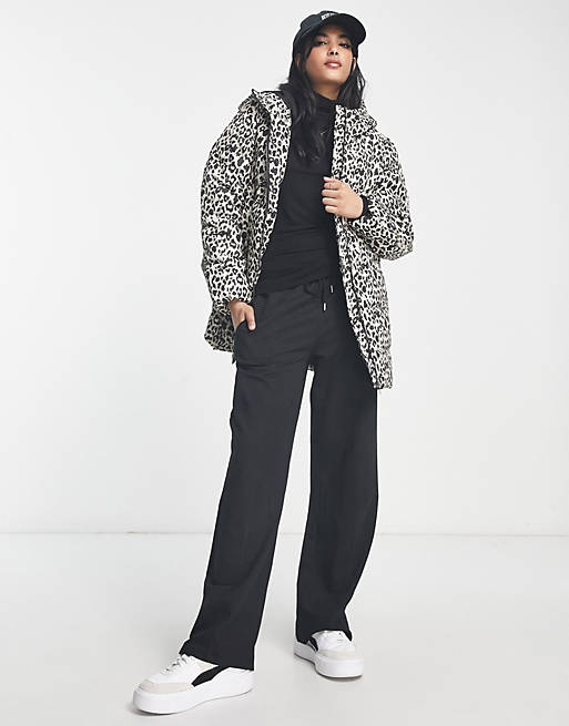 Утепленное пальто с капюшоном Vila с леопардовым принтом пальто с леопардовым принтом