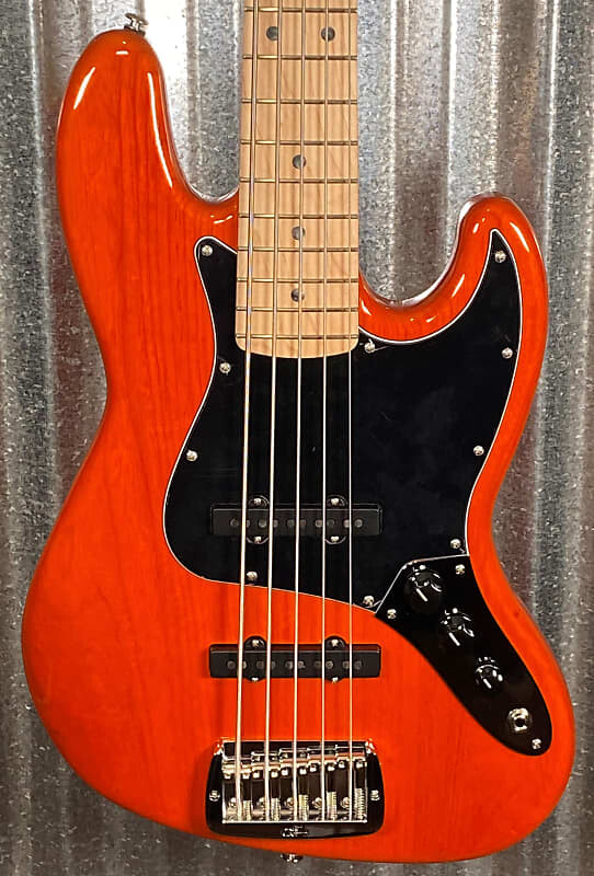 

Басс гитара G&L USA JB5 Clear Orange 5 String Bass & Case JB-5 #7091