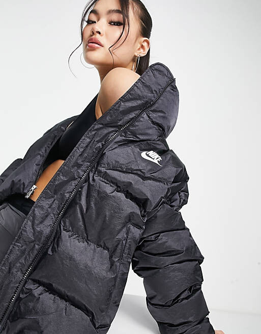 

Черная дутая куртка Nike City Tech, Черный