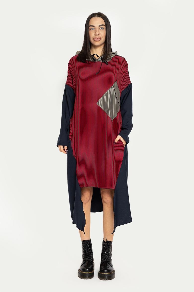 Асимметричное платье с капюшоном и контрастами Antonia M, красный