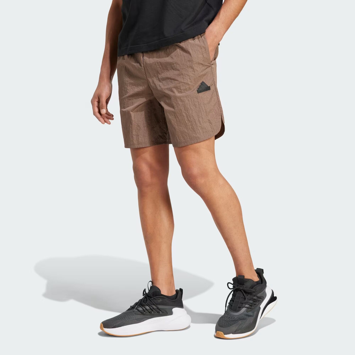 

Тканые шорты City Escape Adidas, цвет Earth Strata