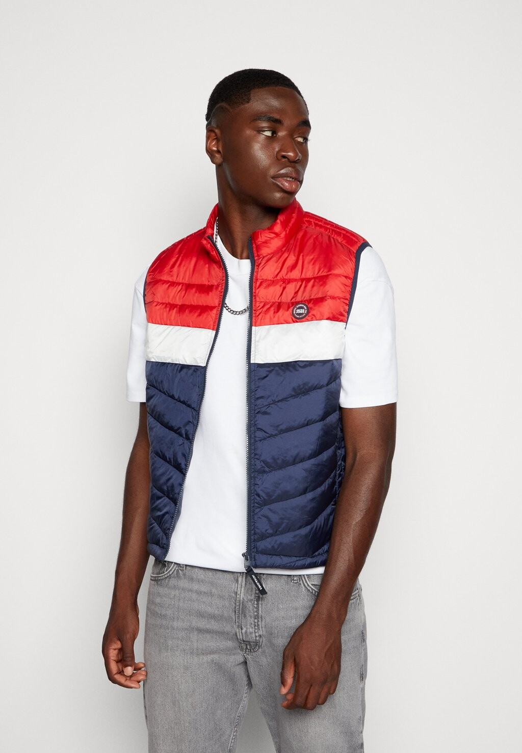 

Без рукавов JJEHERO WARMER COLLAR NOOS Jack & Jones, темно-синий/красный