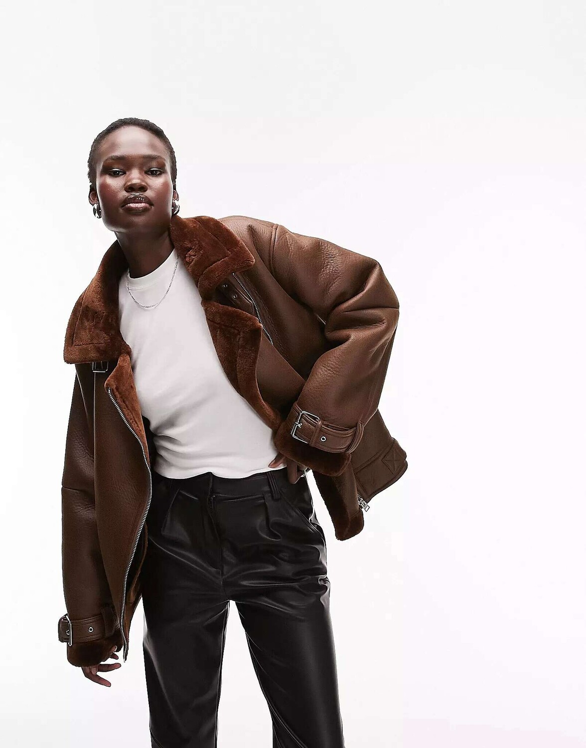 

Шоколадная байкерская куртка-авиатор из искусственной кожи Topshop Tall, Коричневый
