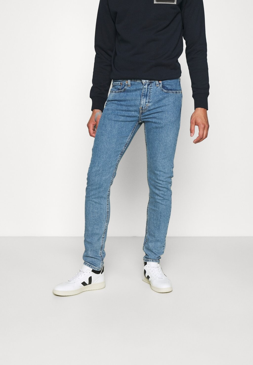 

Зауженные джинсы Levi's