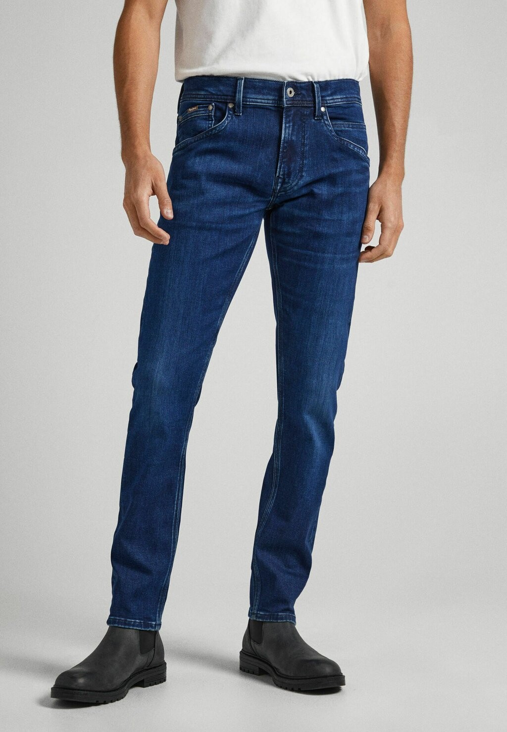 

Джинсы облегающего кроя Pepe Jeans