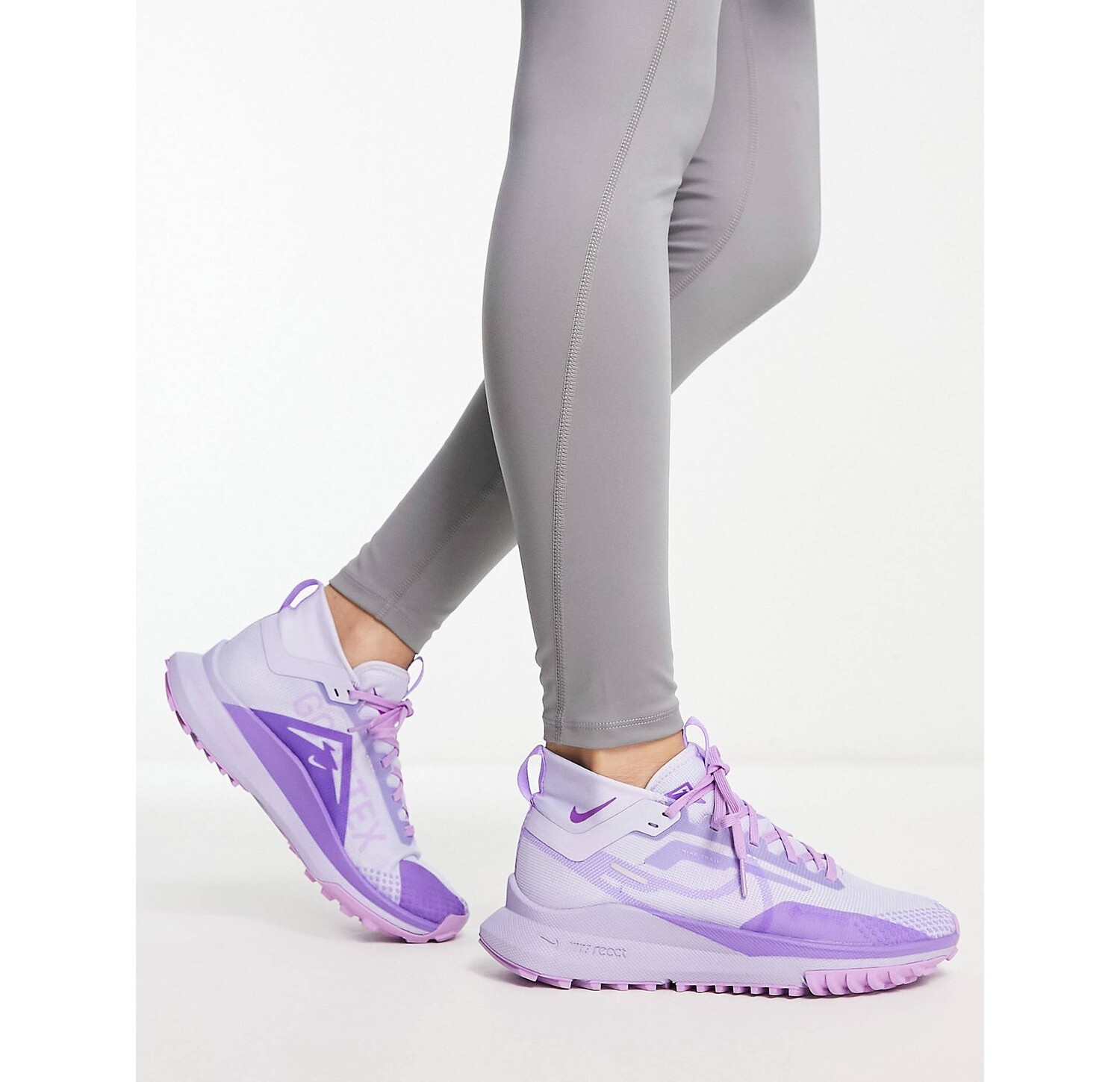 

Фиолетовые кроссовки Nike Running React Pegasus Trail 4 Gore-Tex