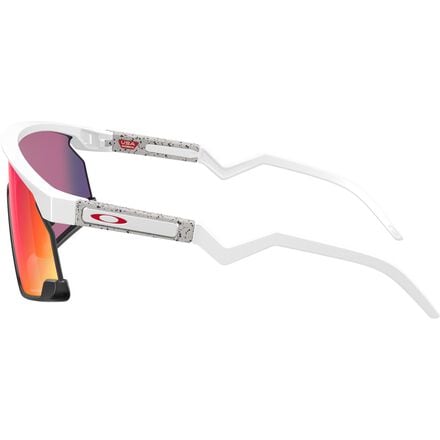 Солнцезащитные очки Bxtr Prizm Oakley, цвет Matte White/Matte Black w/Prizm Road цена и фото