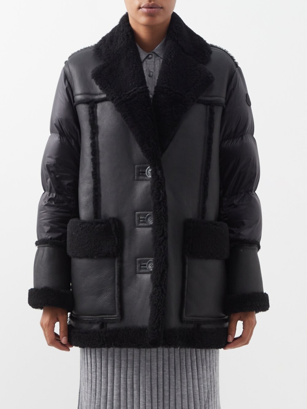 

Пуховик ilay и короткая дубленка Moncler, черный