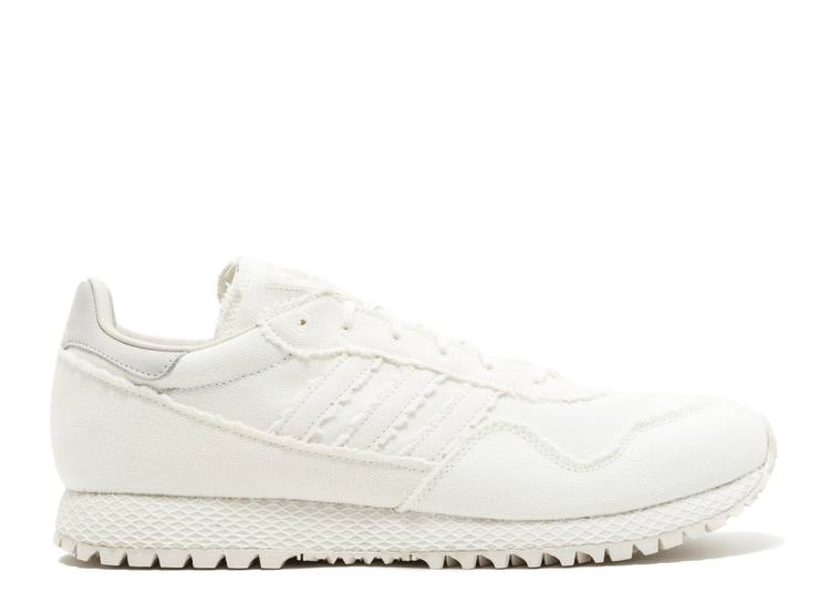 Кроссовки Adidas DANIEL ARSHAM X NEW YORK 'CHALK WHITE', белый