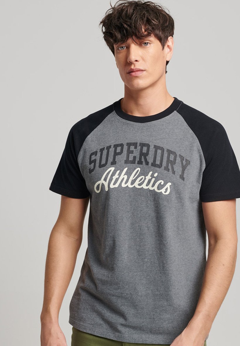 

Футболка с принтом Superdry, темно-серый