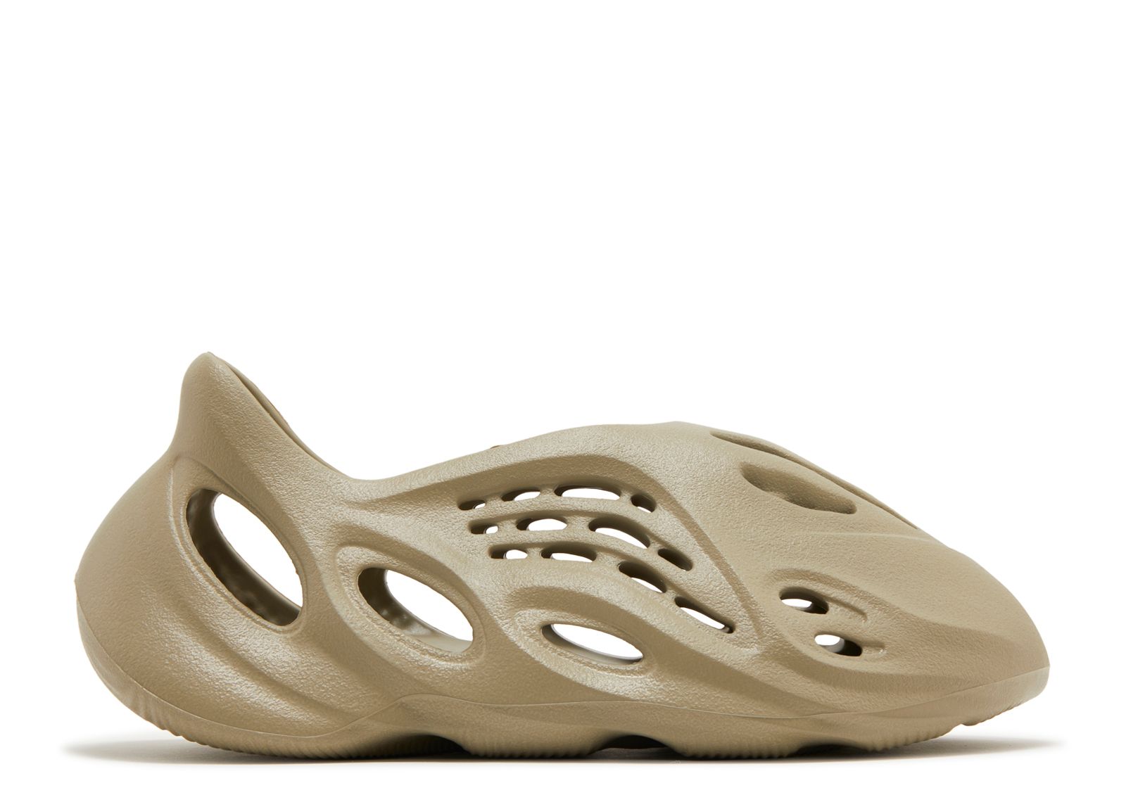 цена Кроссовки adidas Yeezy Foam Runner 'Stone Salt', коричневый