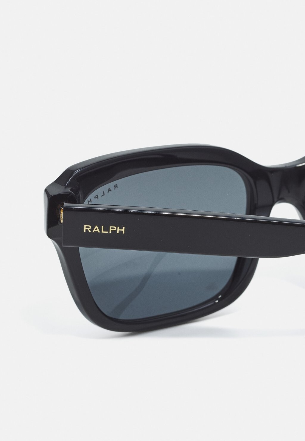 

Солнцезащитные очки Ralph Lauren, черный