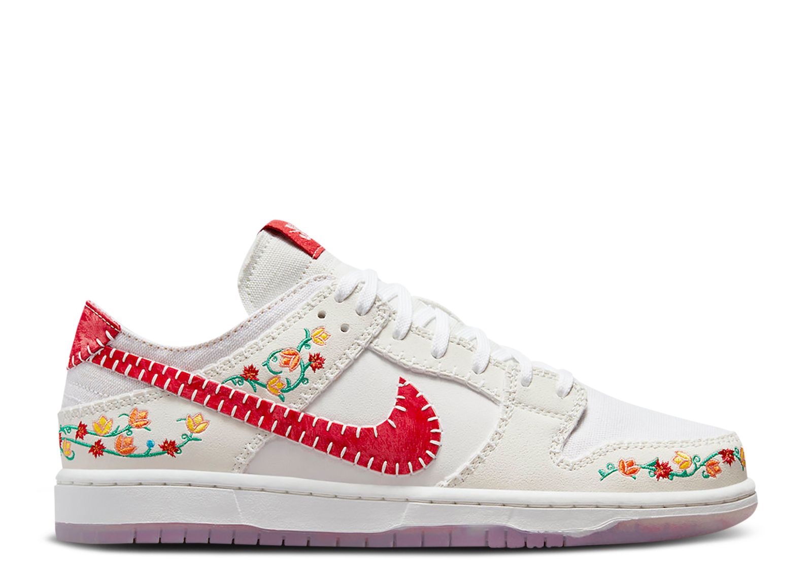 Кроссовки Nike Dunk Low Decon Sb 'N7 - Sail University Red', белый кроссовки nike dunk low athletic department picante red серый