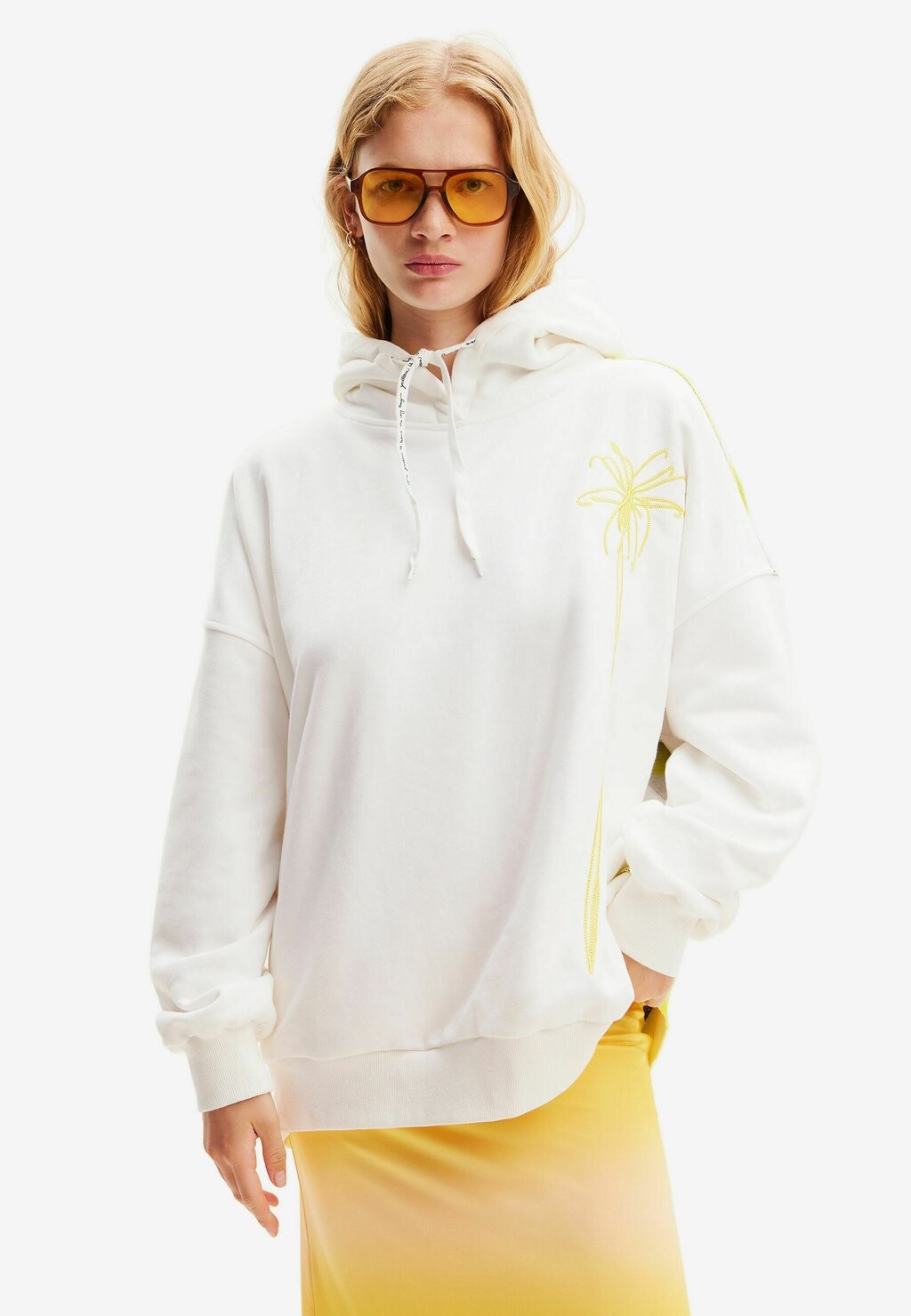 

Толстовка OVERSIZE PALM TREE Desigual, белый
