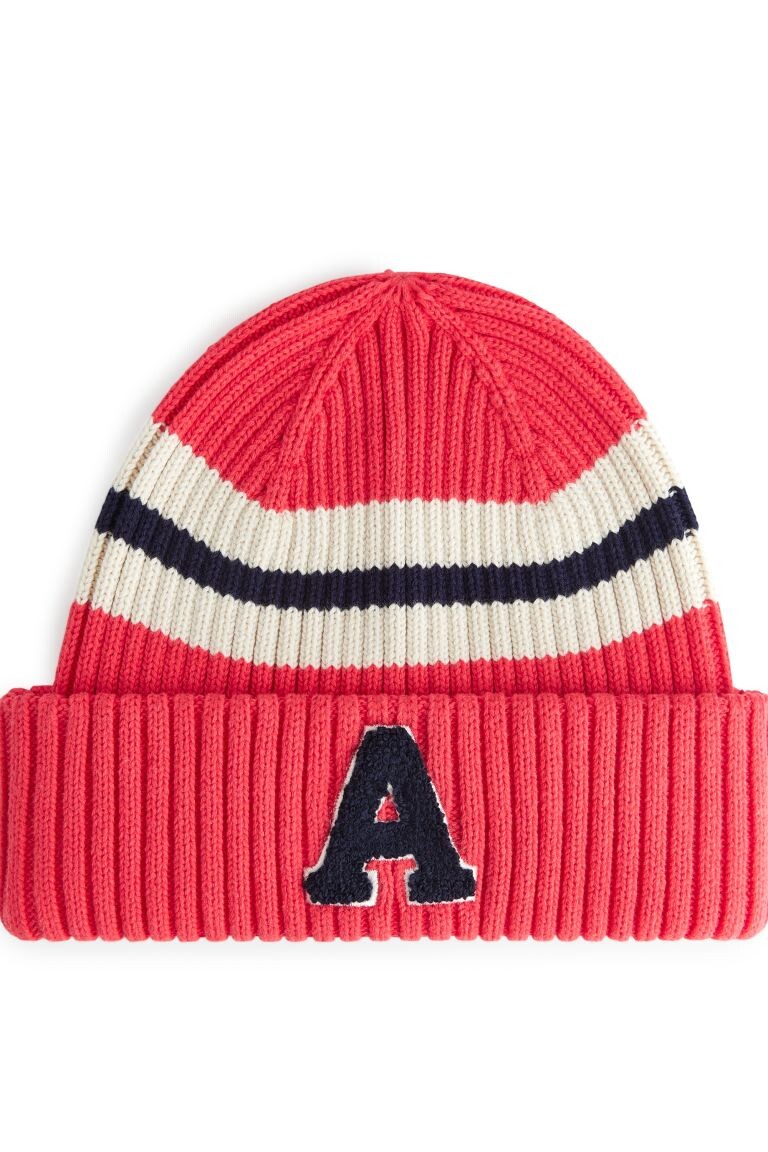 

Ребристая шапка ARKET