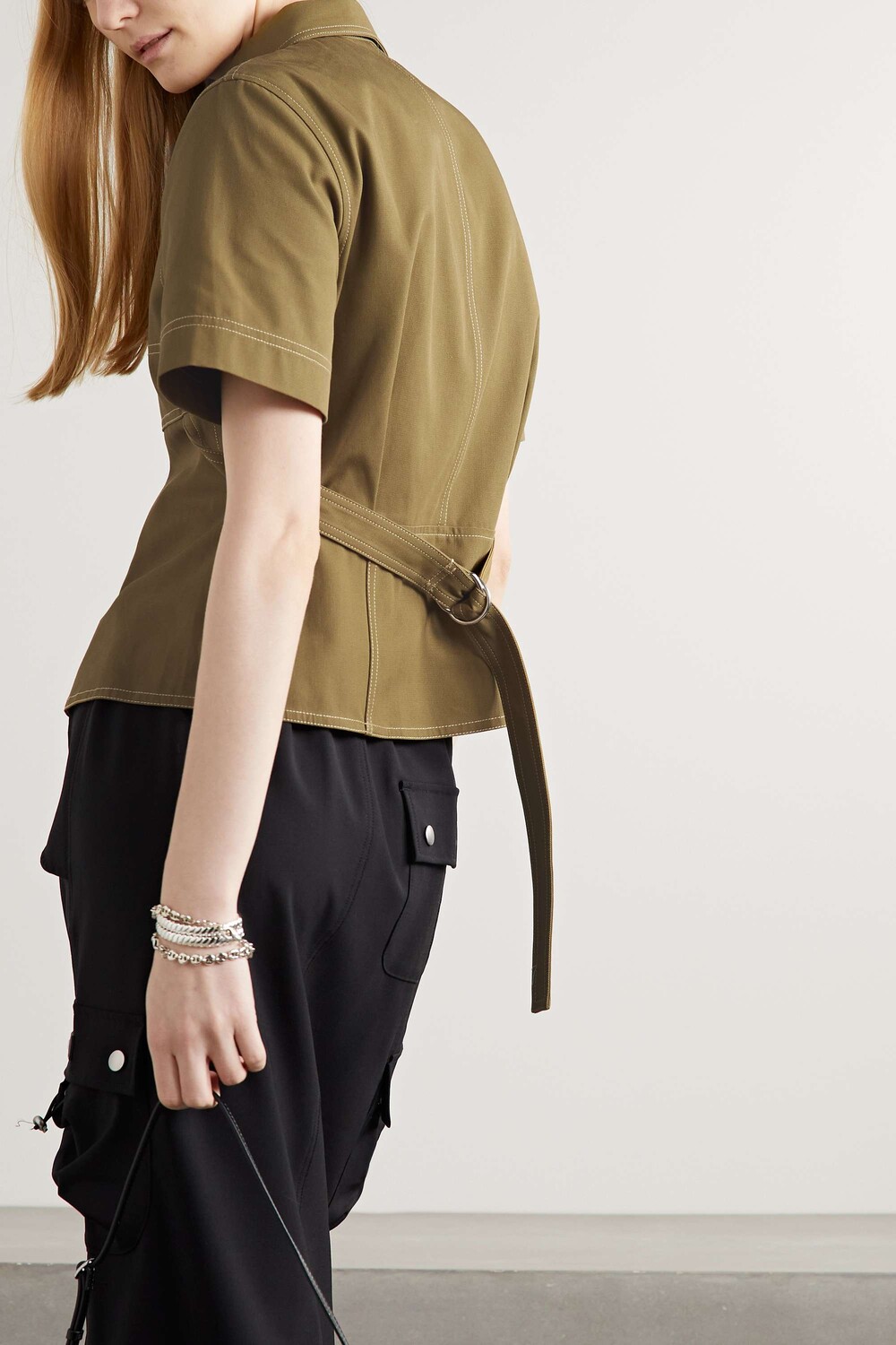 

HELMUT LANG Рубашка из хлопкового твила с поясом, армейский зеленый
