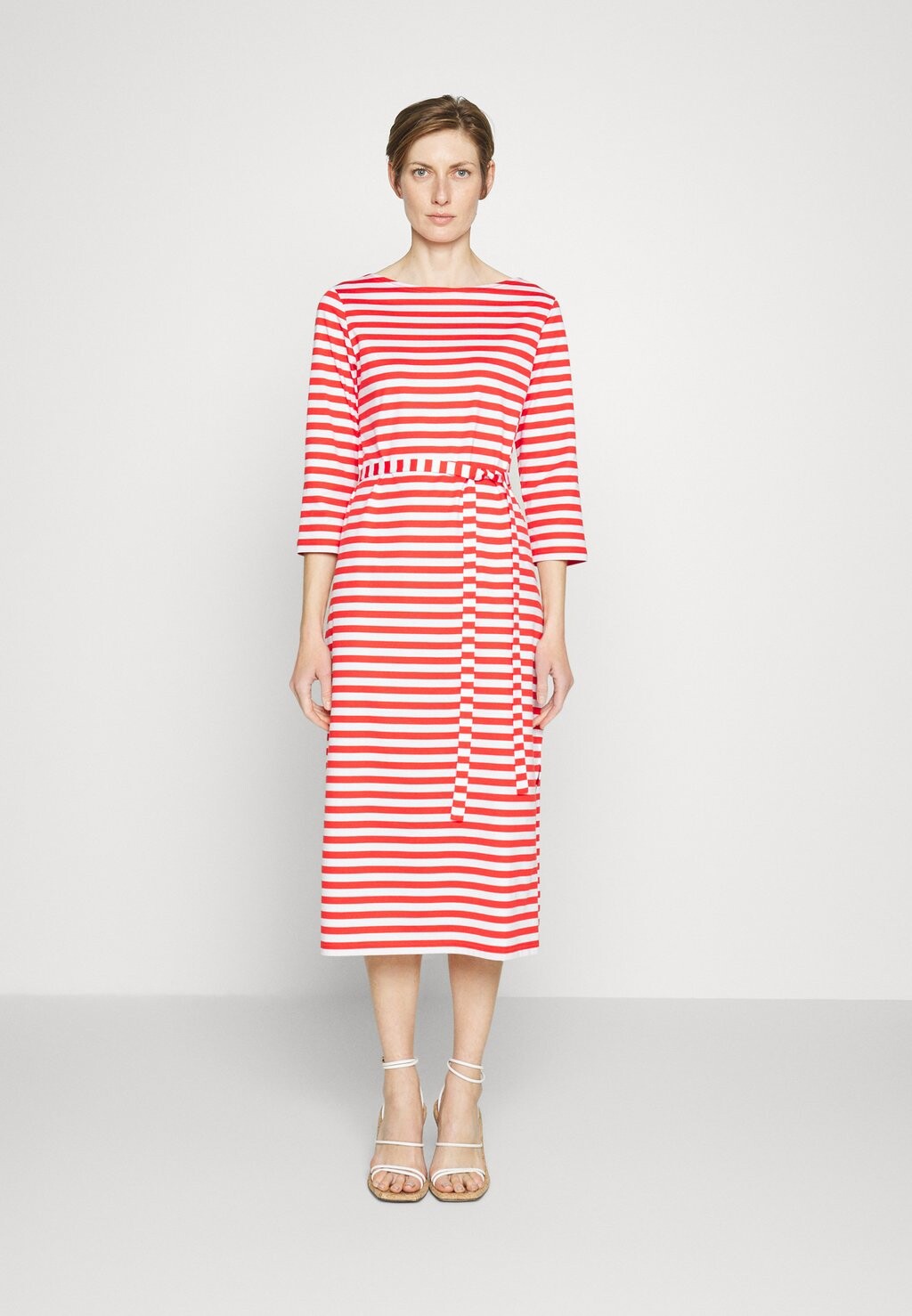 

Платье из трикотажа Marimekko, красный