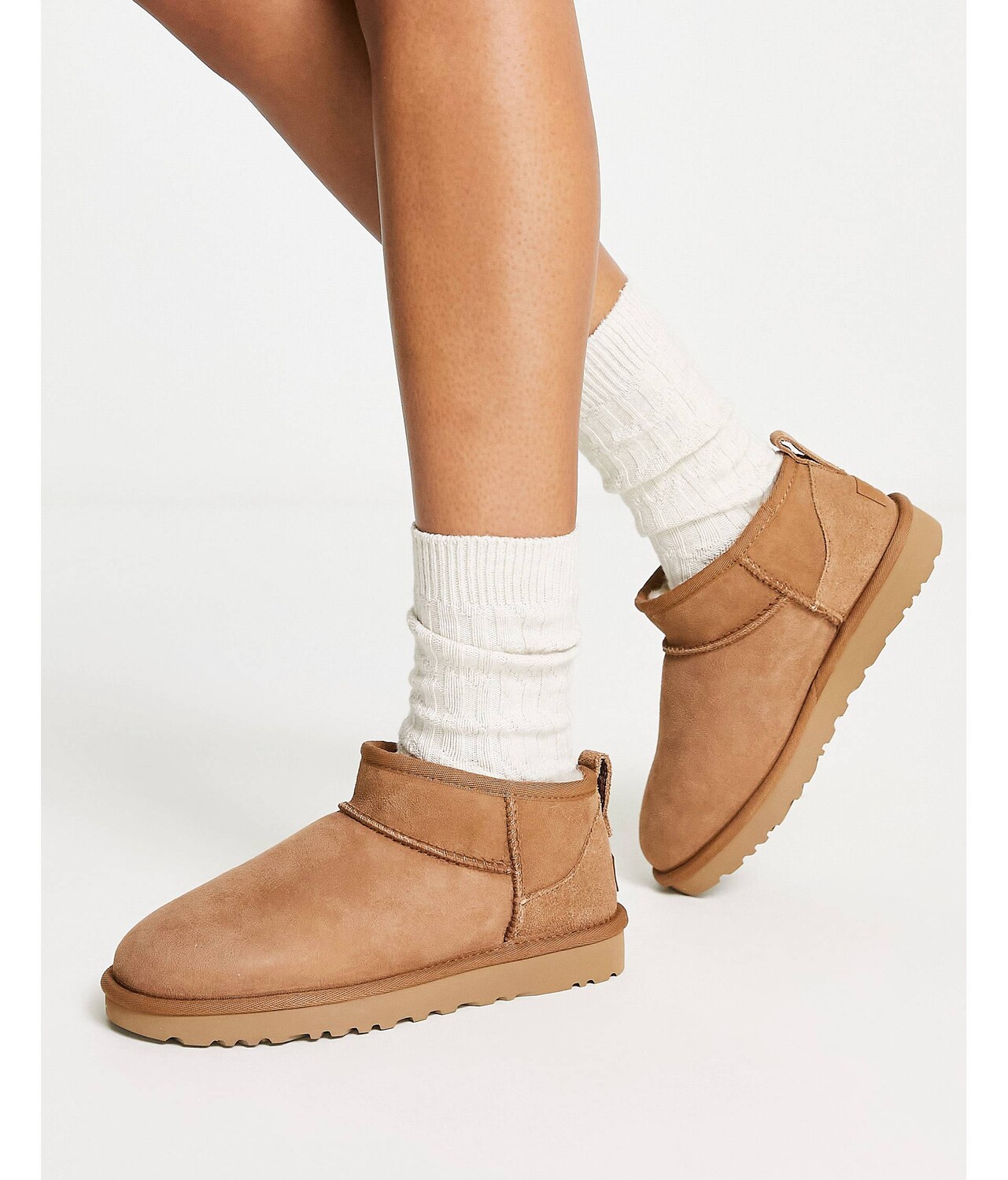 

Ультрамини-сапоги UGG Classic каштанового цвета