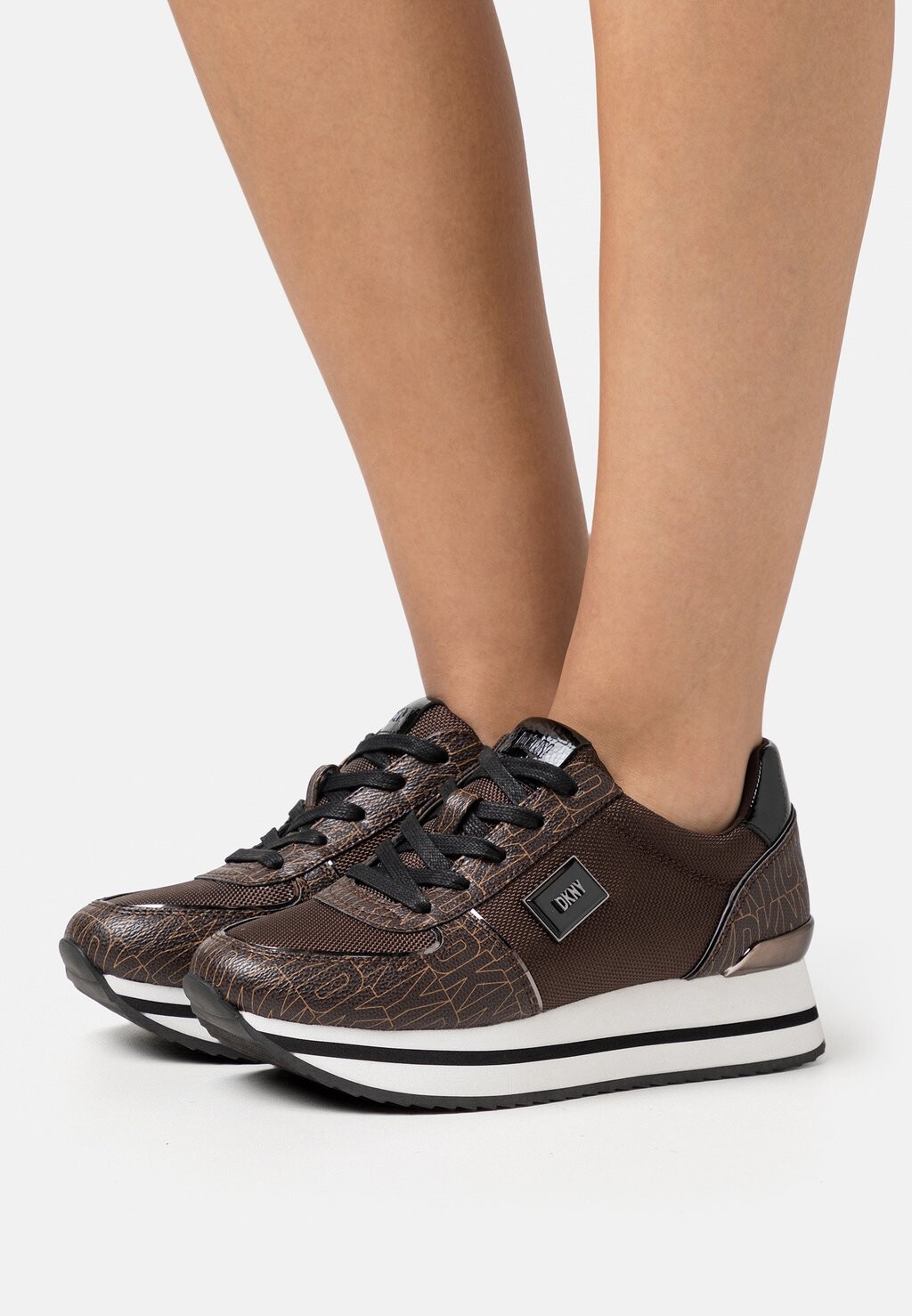 

Кроссовки DKNY DAVIE LACE UP WEDGE, коричневый