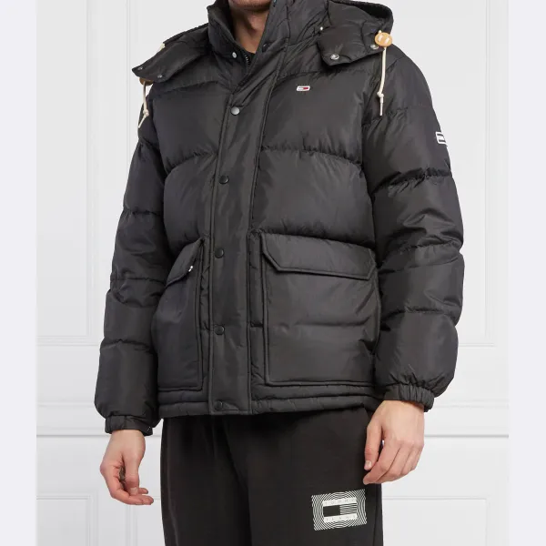 

Пуховик стандартного кроя Tommy Hilfiger, черный